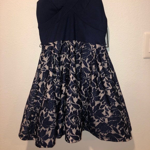 Macy’s Navy Blue/Nude Social Dress, Size 3 - Picture 3 of 4